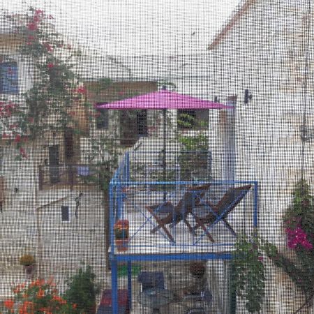 Kritikies Elyros Apartment Pitsidia Bagian luar foto